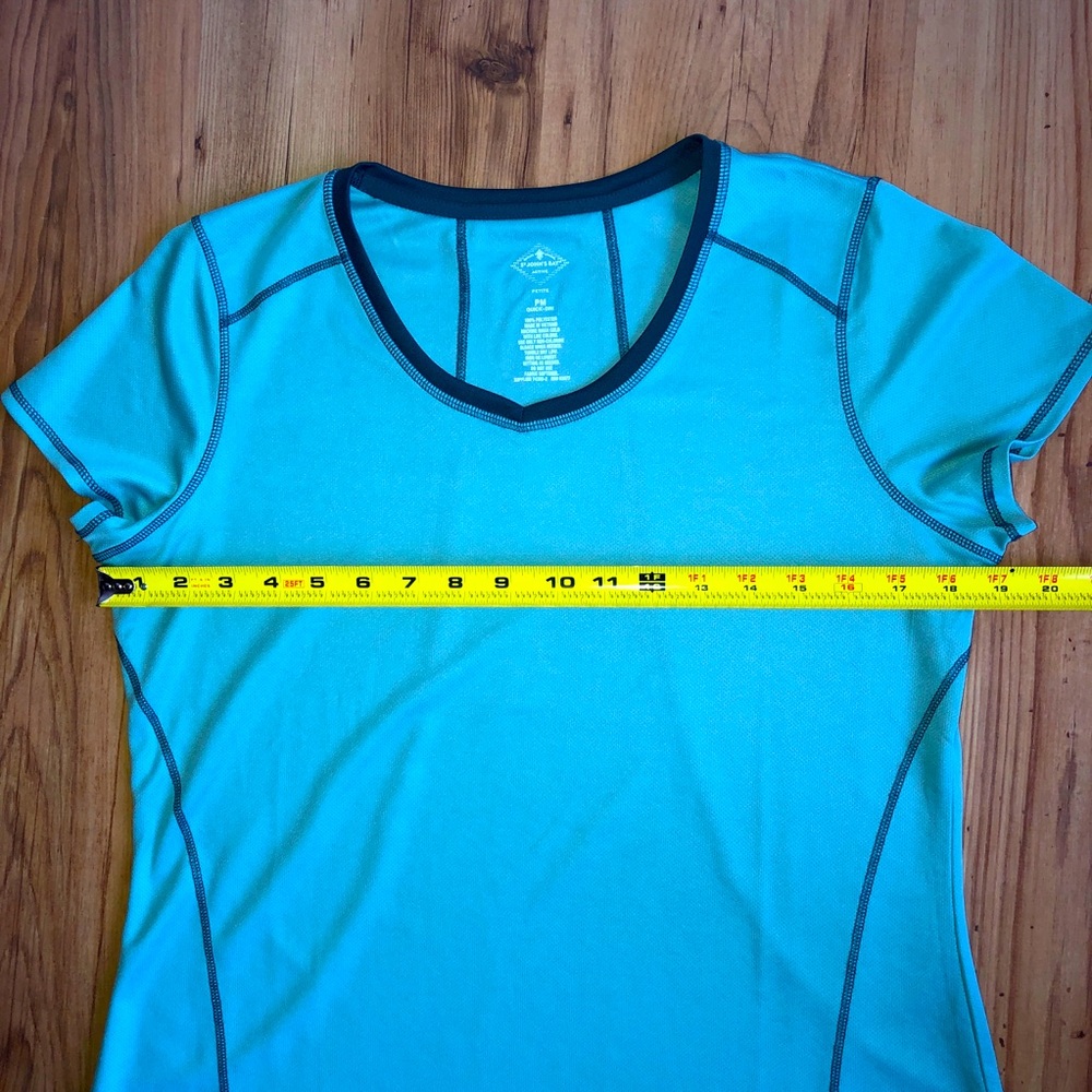 NWOT St. Johns Bay Shirt Active Petite Medium Blue - Picture 4 of 14
